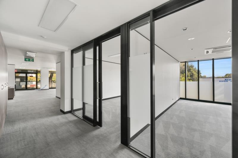 Click to view all images 218 Bay Road Sandringham VIC 3191 - Image 3