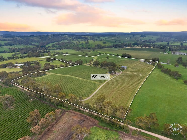 Click to view all images 127 Quinns Road Forreston SA 5233 - Image 2