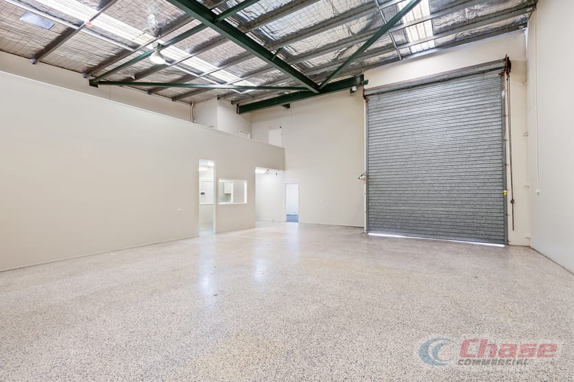 Click to view all images 2/60 Caswell Street East Brisbane QLD 4169 - Image 2
