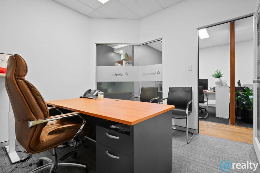 Click to view all images 55 William Street Bathurst NSW 2795 - Image 3