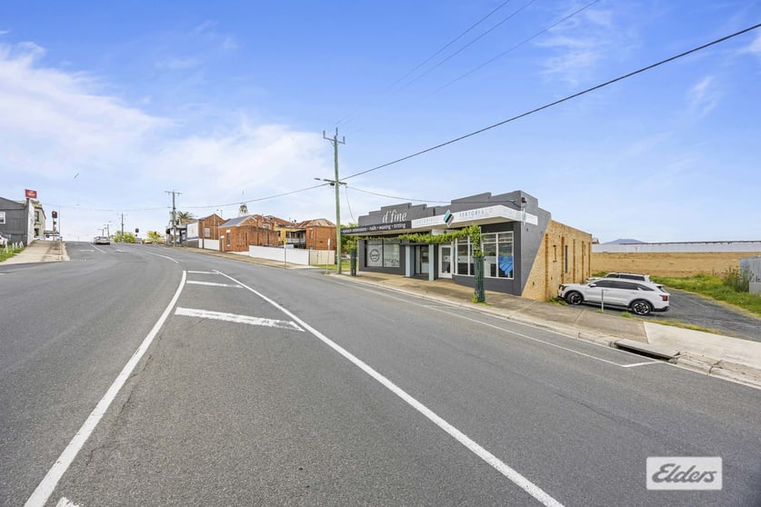Click to view all images 70 Vincent Street Ararat VIC 3377 - Image 3