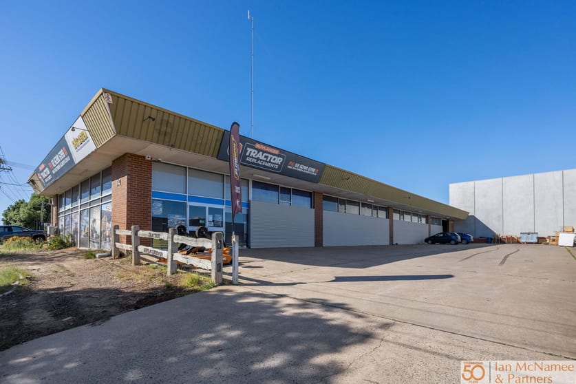 Click to view all images 110-112 Gladstone Street Fyshwick ACT 2609 - Image 2