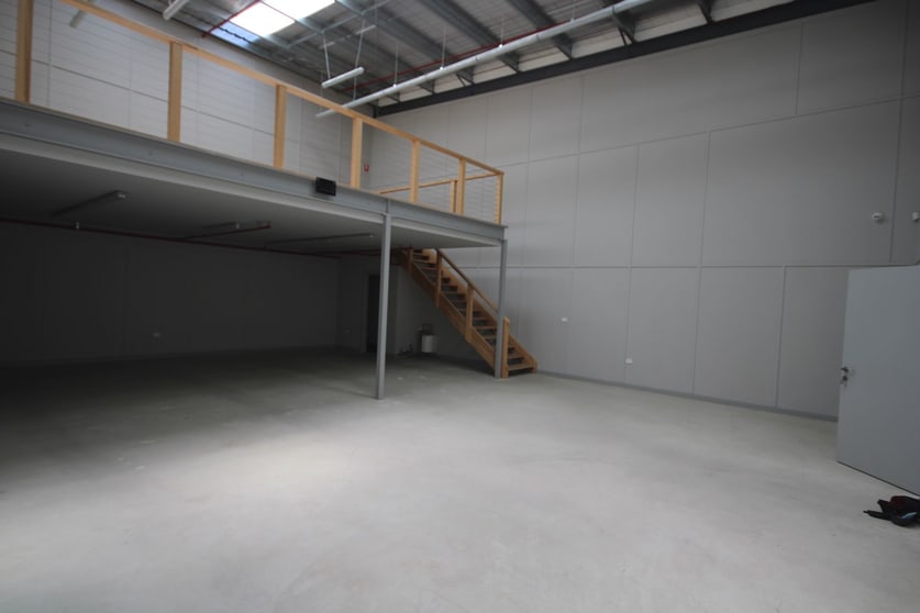 Click to view all images 15/9-19 Levanswell Road Moorabbin VIC 3189 - Image 1