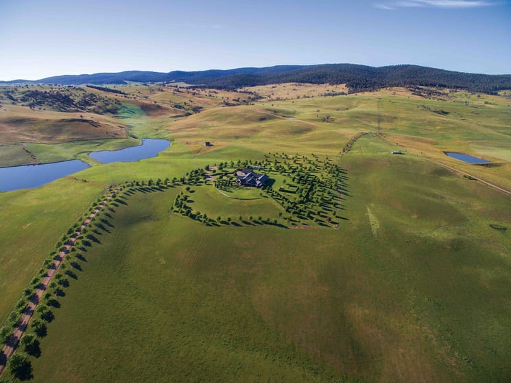 Click to view all images Omeo VIC 3898 - Image 1