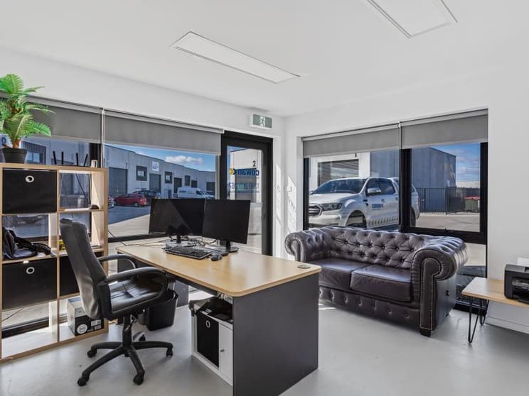 Click to view all images Warehouse 12/14 Cessna Way Cambridge TAS 7170 - Image 2