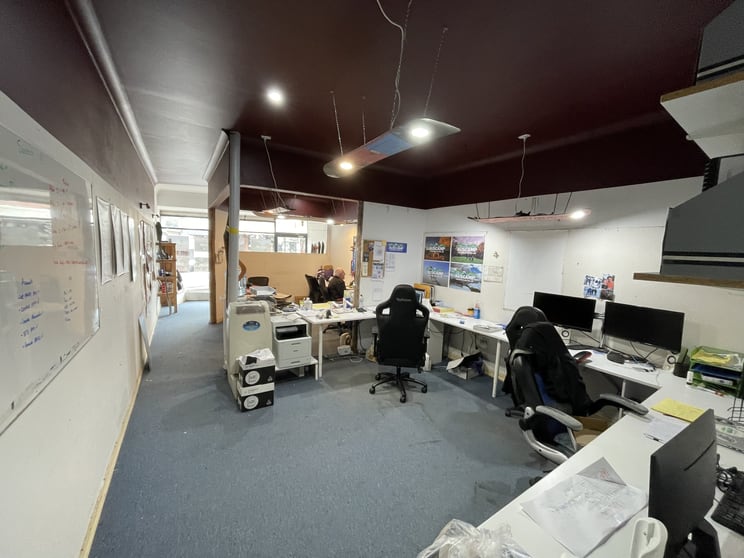 Click to view all images 1034 Heidelberg Road Ivanhoe VIC 3079 - Image 2