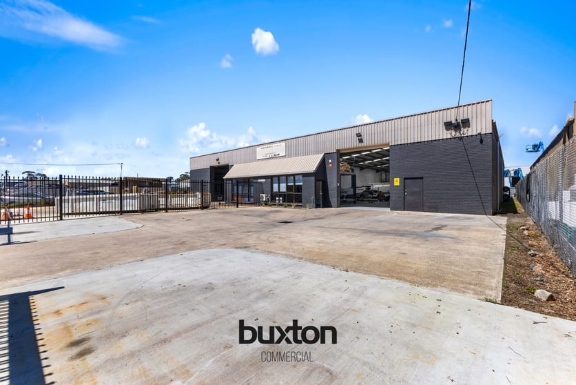Click to view all images 1/16 Pascal Road Seaford VIC 3198 - Image 3