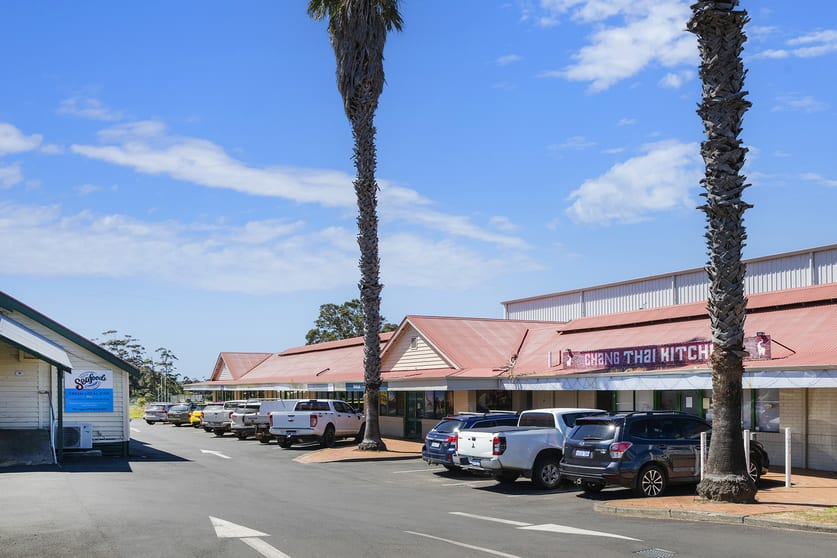 Click to view all images 5/31 Station Road Margaret River WA 6285 - Image 2
