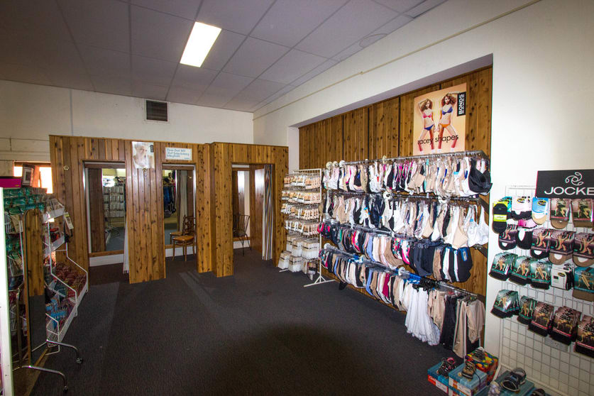 Click to view all images 87-91 East Street Narrandera NSW 2700 - Image 2