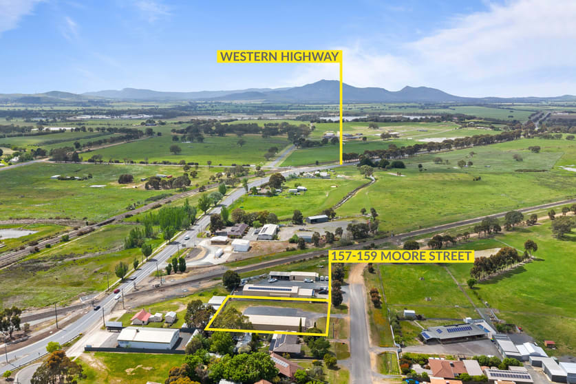 Click to view all images 157-159 Moore Street Ararat VIC 3377 - Image 3