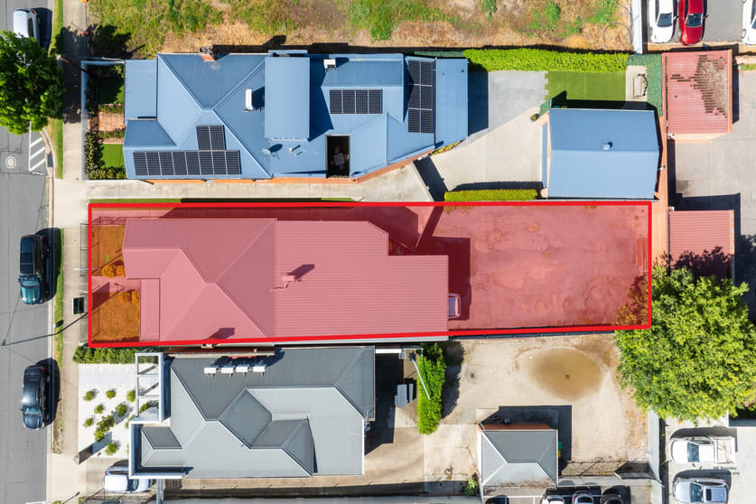 Click to view all images 483 Macauley Street Albury NSW 2640 - Image 2