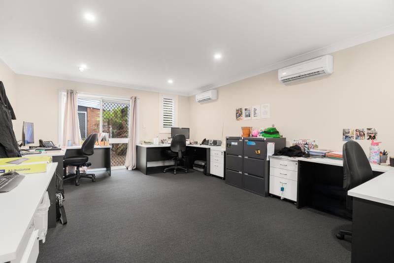 Click to view all images Central Location/1 Dora Street Orange NSW 2800 - Image 3
