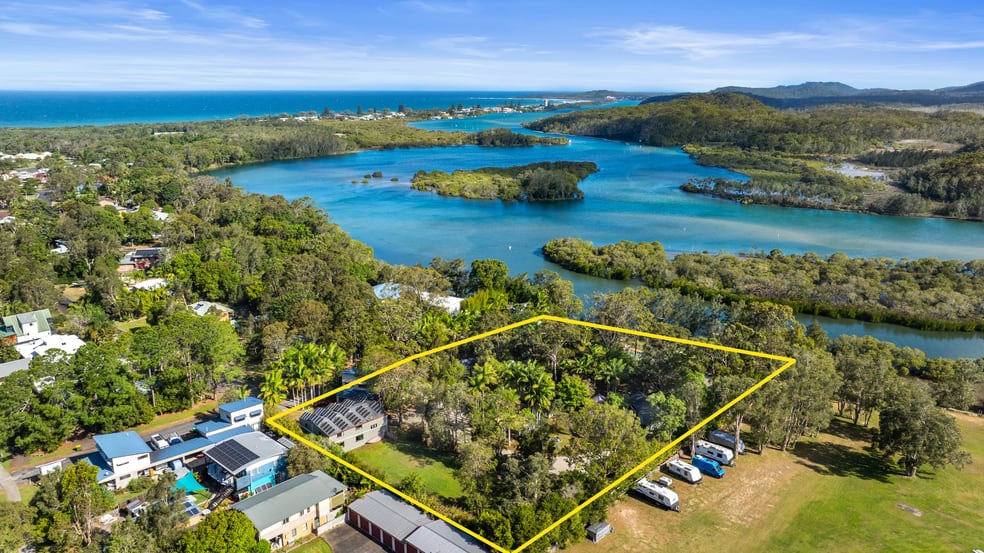 Click to view all images 365 North Street Wooli NSW 2462 - Image 1