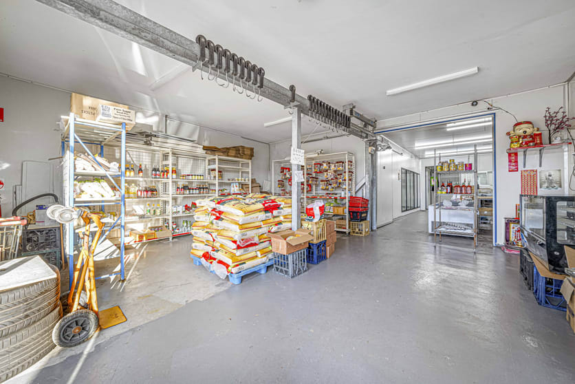 Click to view all images 37 Carlingford Street Regents Park NSW 2143 - Image 2