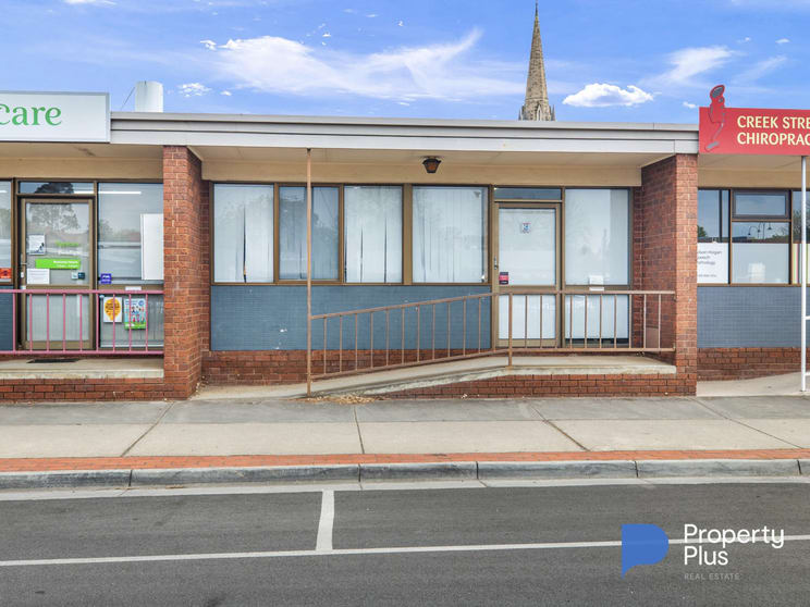 2/14 Creek Street North Bendigo VIC 3550 - Image 1