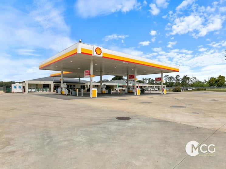 Click to view all images 1274 Whittleasea-Yea Road Kinglake West VIC 3757 - Image 2