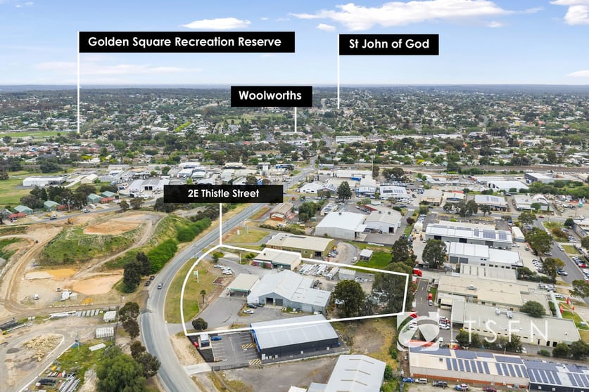 Click to view all images 2E Thistle Street Golden Square VIC 3555 - Image 2