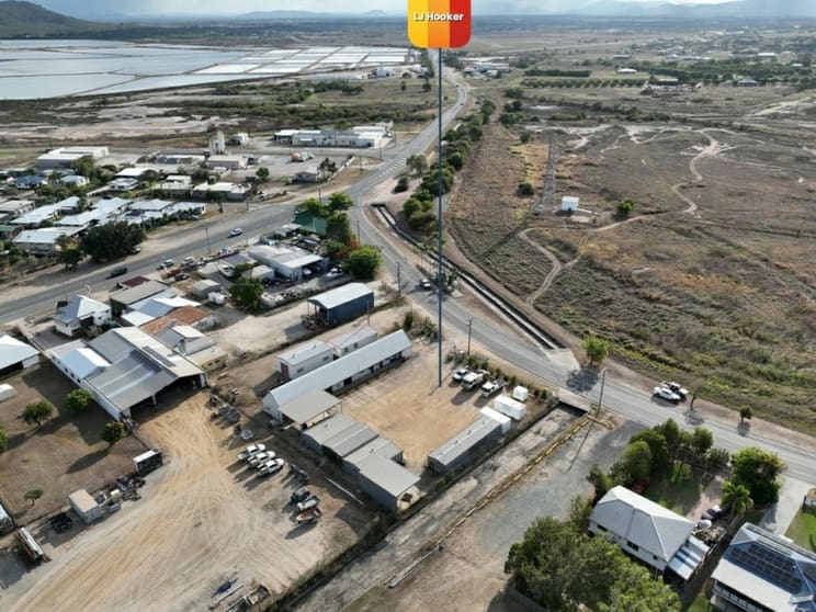 Click to view all images 10-14 Pantall Street Bowen QLD 4805 - Image 1