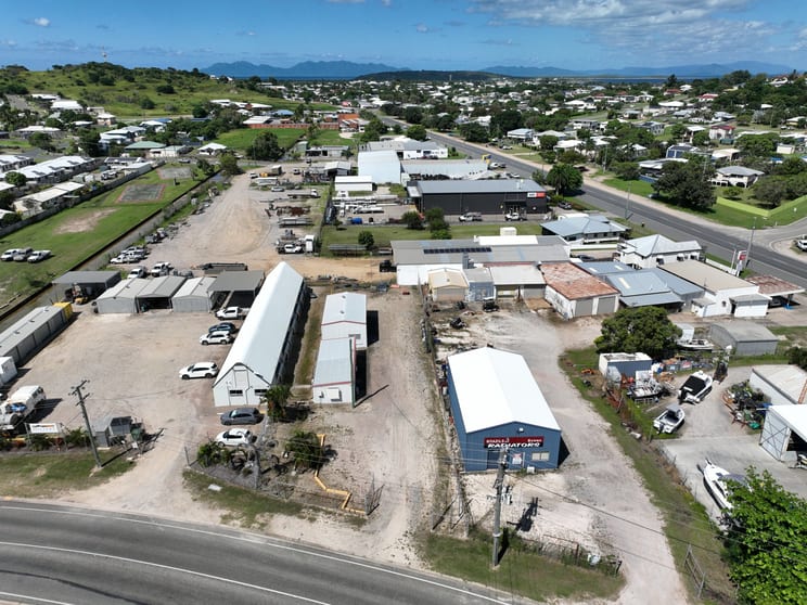 Click to view all images Lot 7 Pantall Street Bowen QLD 4805 - Image 2