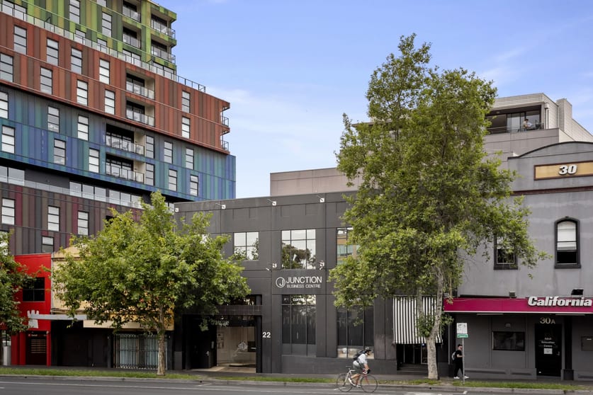 Click to view all images Unit/110/20-22 St Kilda Road St Kilda VIC 3182 - Image 2