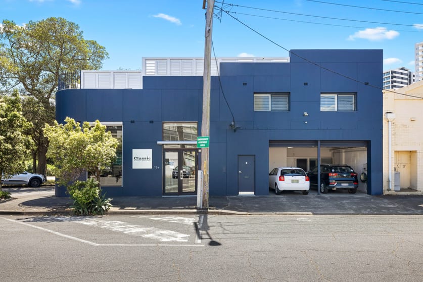 Click to view all images 154 Parry Street Newcastle West NSW 2302 - Image 2