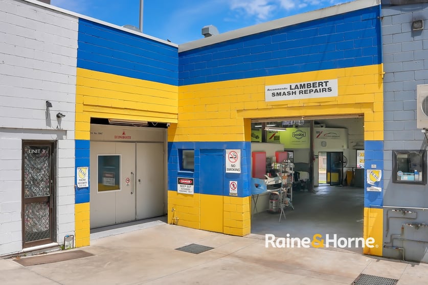 Click to view all images 2/52-54 Memorial Avenue Blackwall NSW 2256 - Image 2