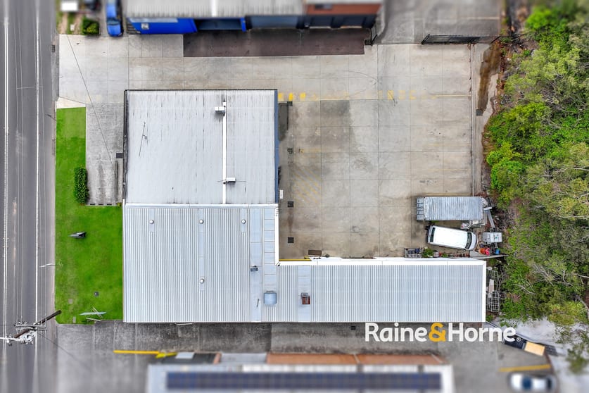 Click to view all images 2/52-54 Memorial Avenue Blackwall NSW 2256 - Image 3