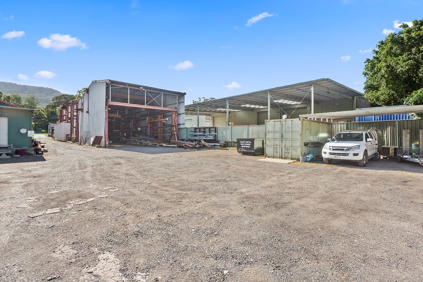 Click to view all images 613 Princes Highway Russell Vale NSW 2517 - Image 3