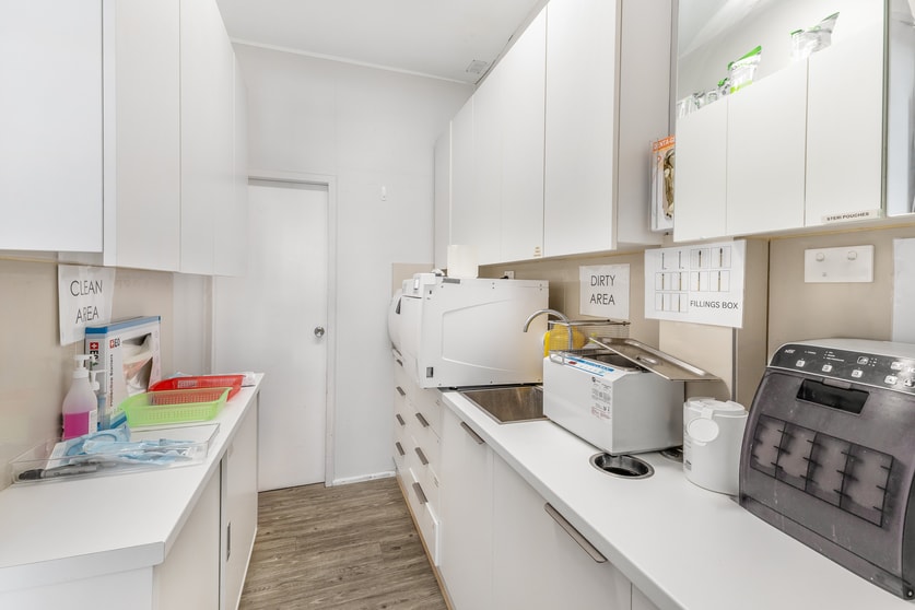 Click to view all images Suites 17/17 Surf Road Cronulla NSW 2230 - Image 3