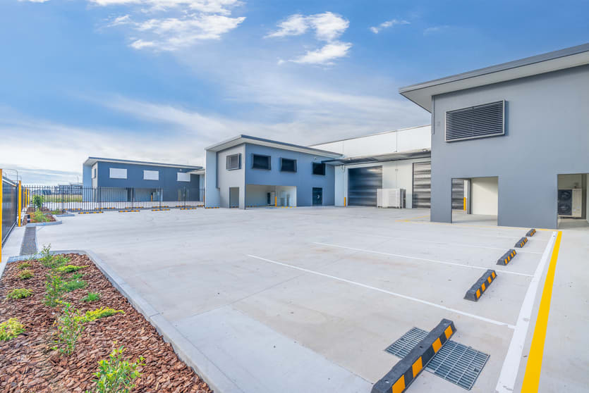 Click to view all images 71 Boreas Drive Morayfield QLD 4506 - Image 3