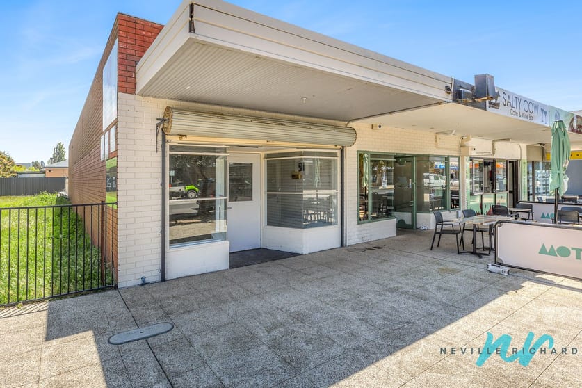 Click to view all images 1371 Murradoc Road St Leonards VIC 3223 - Image 1