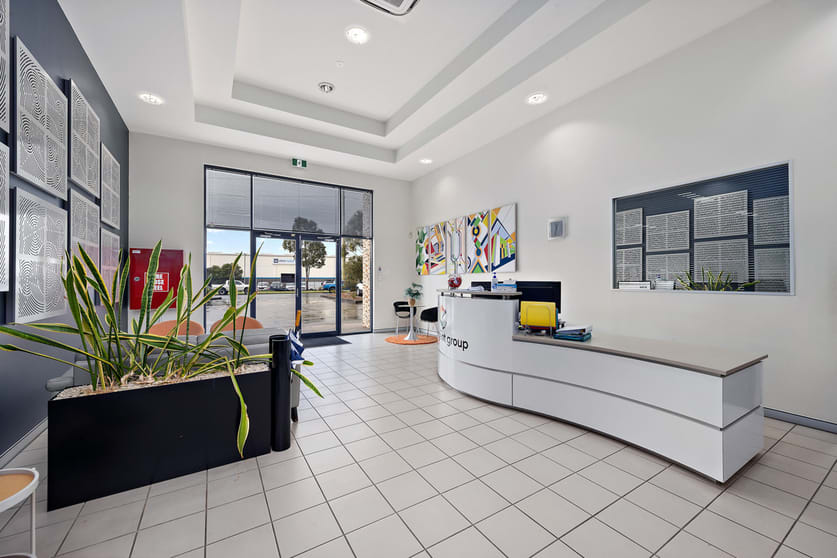 Click to view all images 7 Riverside Drive Mayfield West NSW 2304 - Image 3