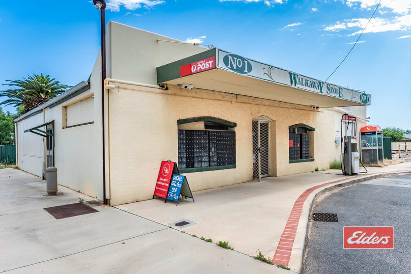 Click to view all images 1 Evans Road Walkaway WA 6528 - Image 2