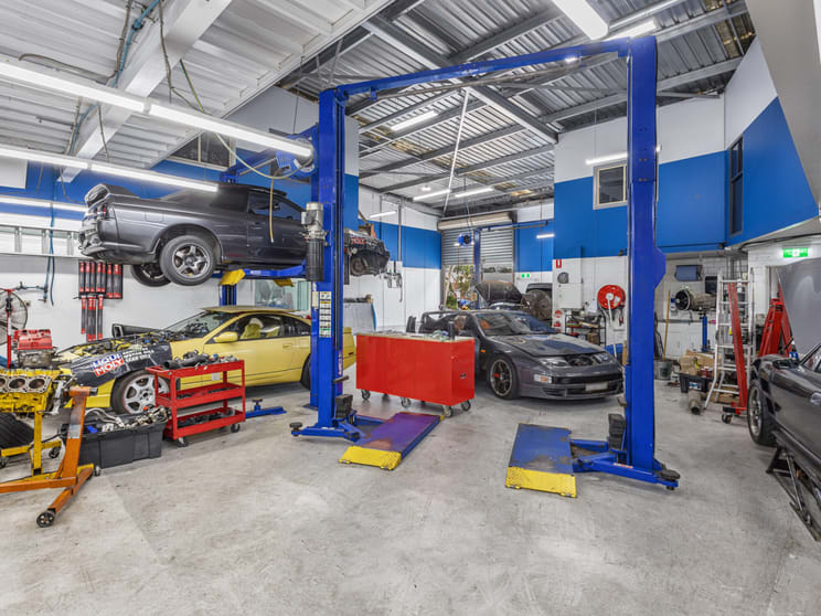 Click to view all images 1/20 Tucks Road Seven Hills NSW 2147 - Image 2