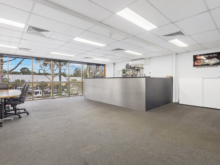 Click to view all images 1/20 Tucks Road Seven Hills NSW 2147 - Image 3