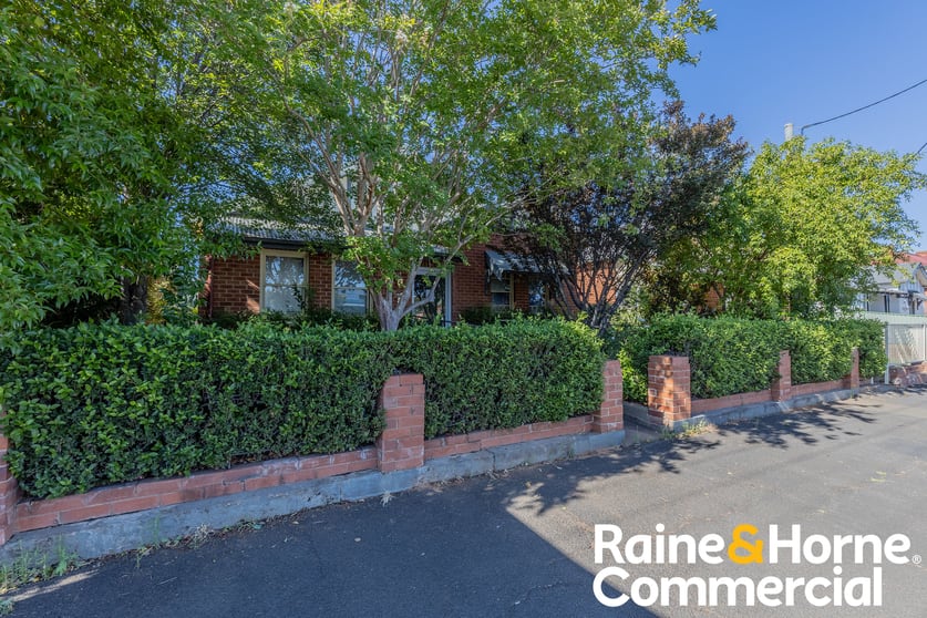 Click to view all images 53 Bultje Street Dubbo NSW 2830 - Image 3