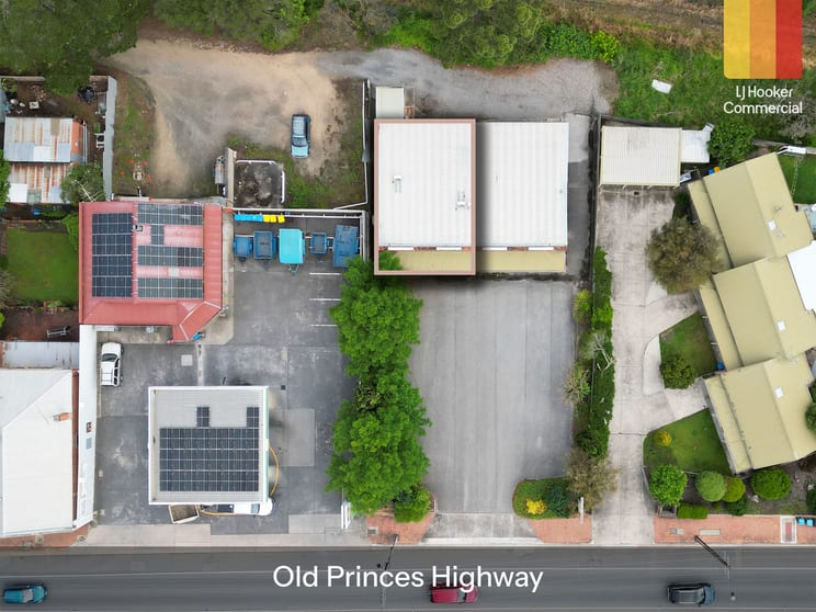 1 & 2/37 Princes Highway Littlehampton SA 5250 - Image 2
