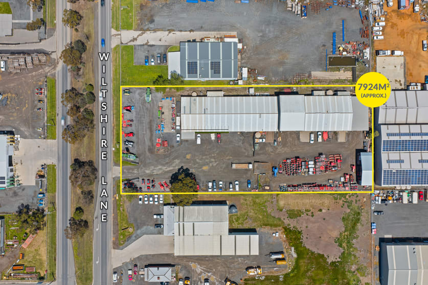 12 Wiltshire Lane Delacombe VIC 3356 - Image 2