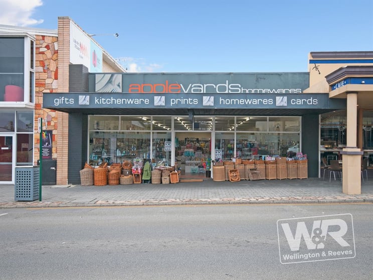 Click to view all images 175 York St Albany WA 6330 - Image 2