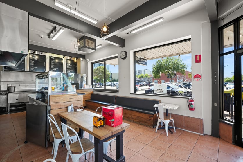 Click to view all images 45 Chester Street Oakleigh VIC 3166 - Image 3