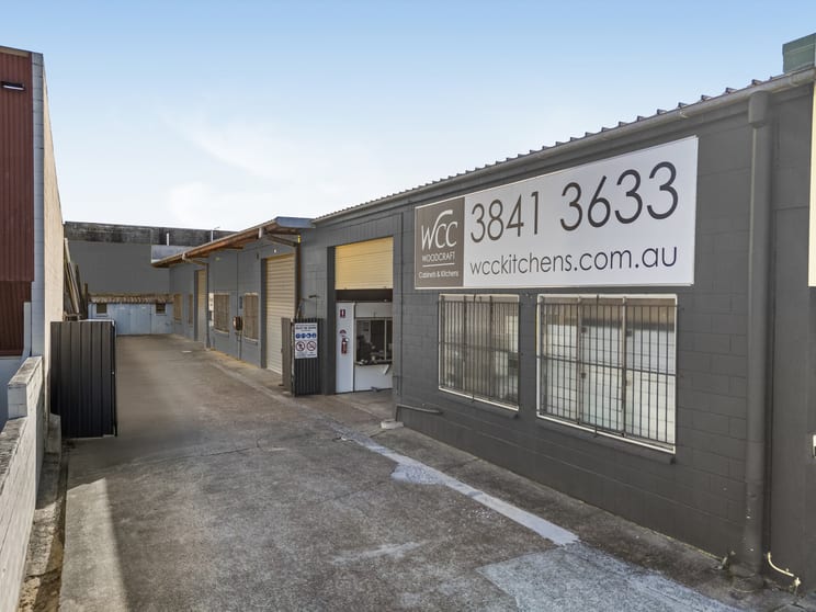 Click to view all images 14 Smallwood Street Underwood QLD 4119 - Image 3