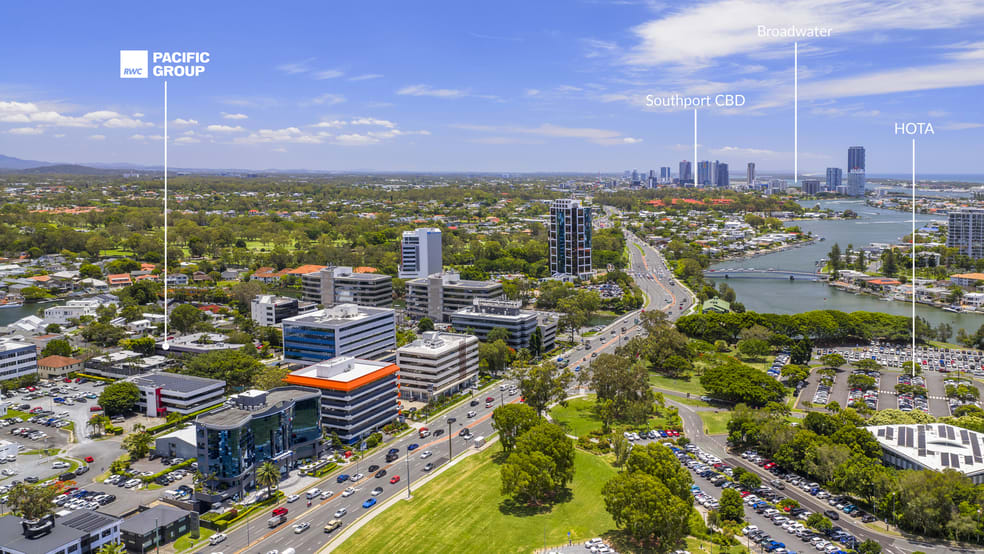 Click to view all images 10/13 Karp Court Bundall QLD 4217 - Image 3