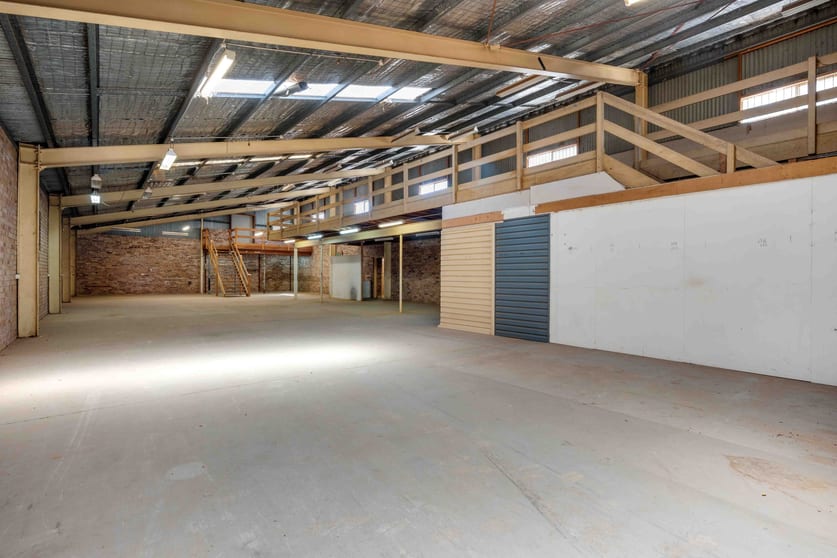 Click to view all images 3 Flood Avenue Sussex Inlet NSW 2540 - Image 2