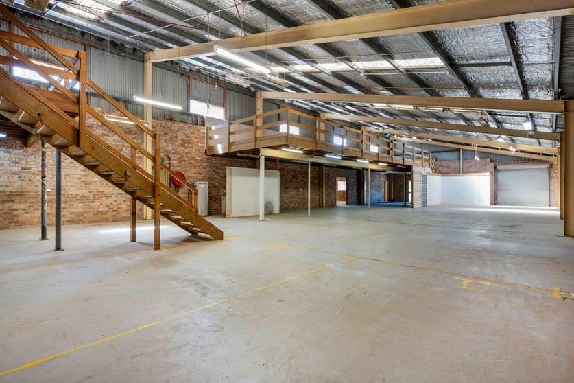 Click to view all images 3 Flood Avenue Sussex Inlet NSW 2540 - Image 3