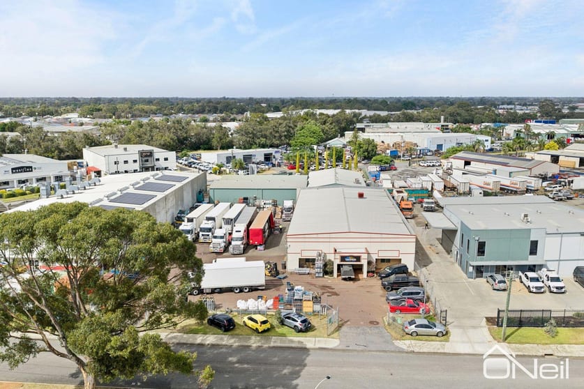 Click to view all images 37 Eva Street Maddington WA 6109 - Image 1