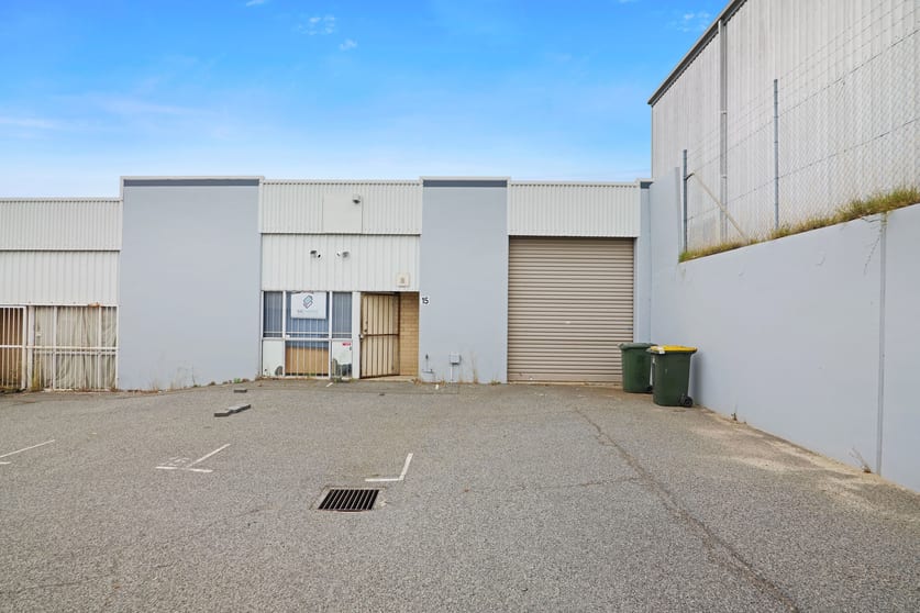Click to view all images Unit 15/88 Briggs Street Welshpool WA 6106 - Image 1