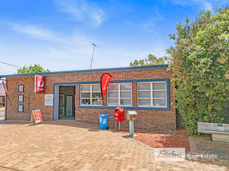 Click to view all images 15 Gathorne Street Cranbrook WA 6321 - Image 2