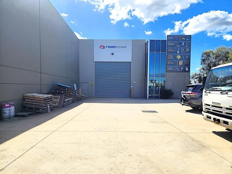 7/33-35 Lara Way Campbellfield VIC 3061 - Image 1