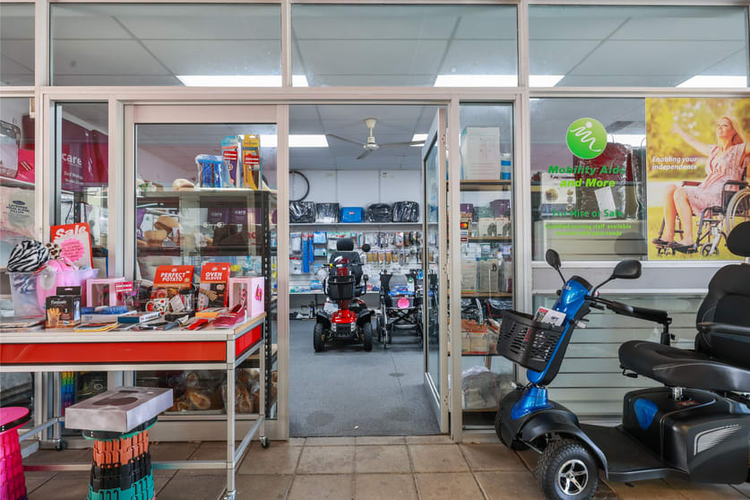 Click to view all images 6/46 - 52 Ocean Street Victor Harbor SA 5211 - Image 3