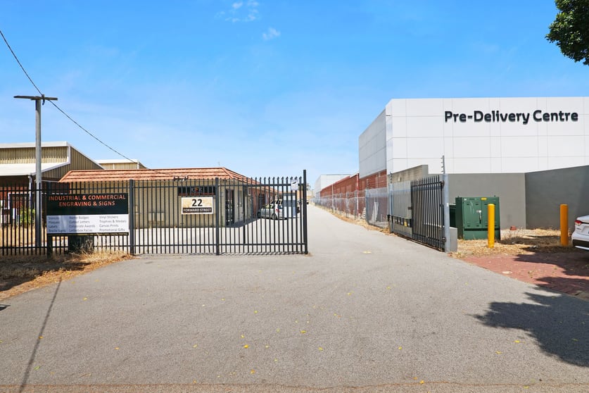 Click to view all images Unit 4/22 Forward Street Welshpool WA 6106 - Image 2